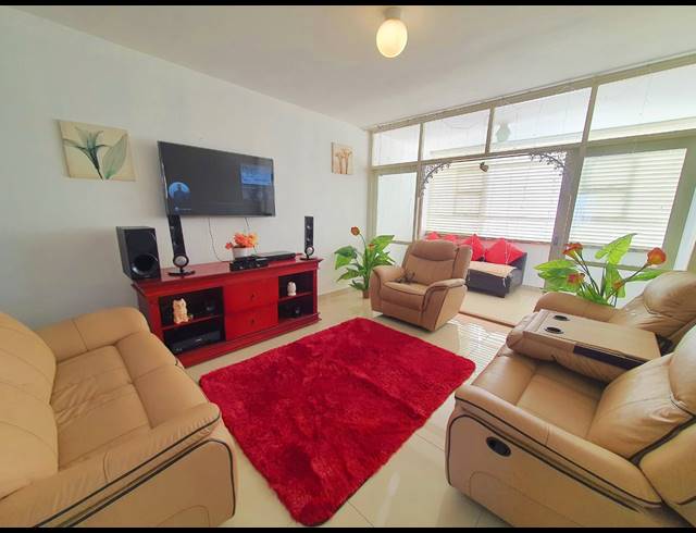 1.5 BEDROOM APARTMENT TO LET IN TOWNSEND ESTATE